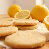 galletas de limon veganas y limones