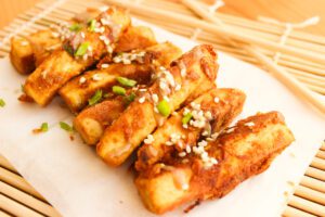 tofu con crema de cacahuete